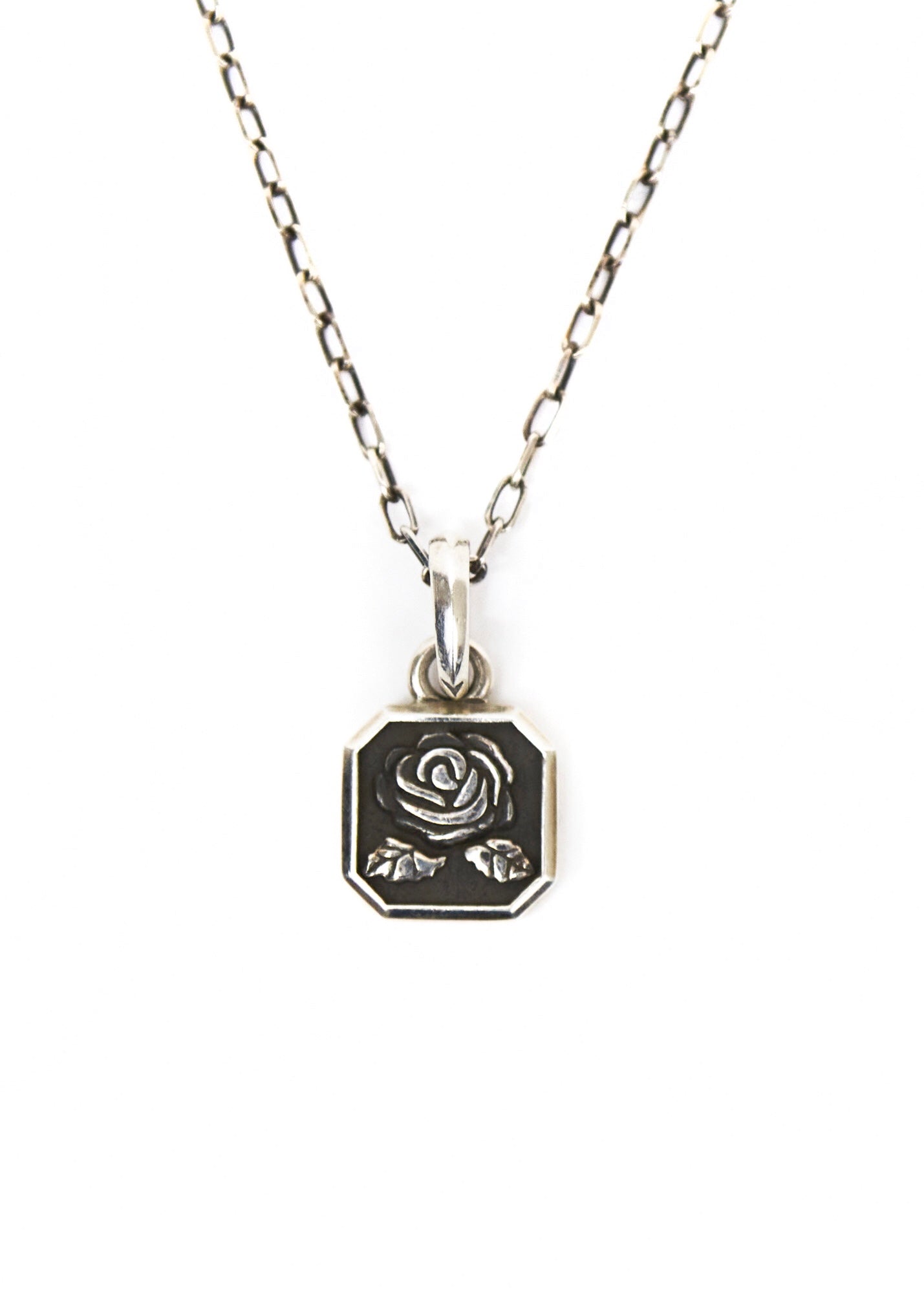 Rosebud Necklace Silver